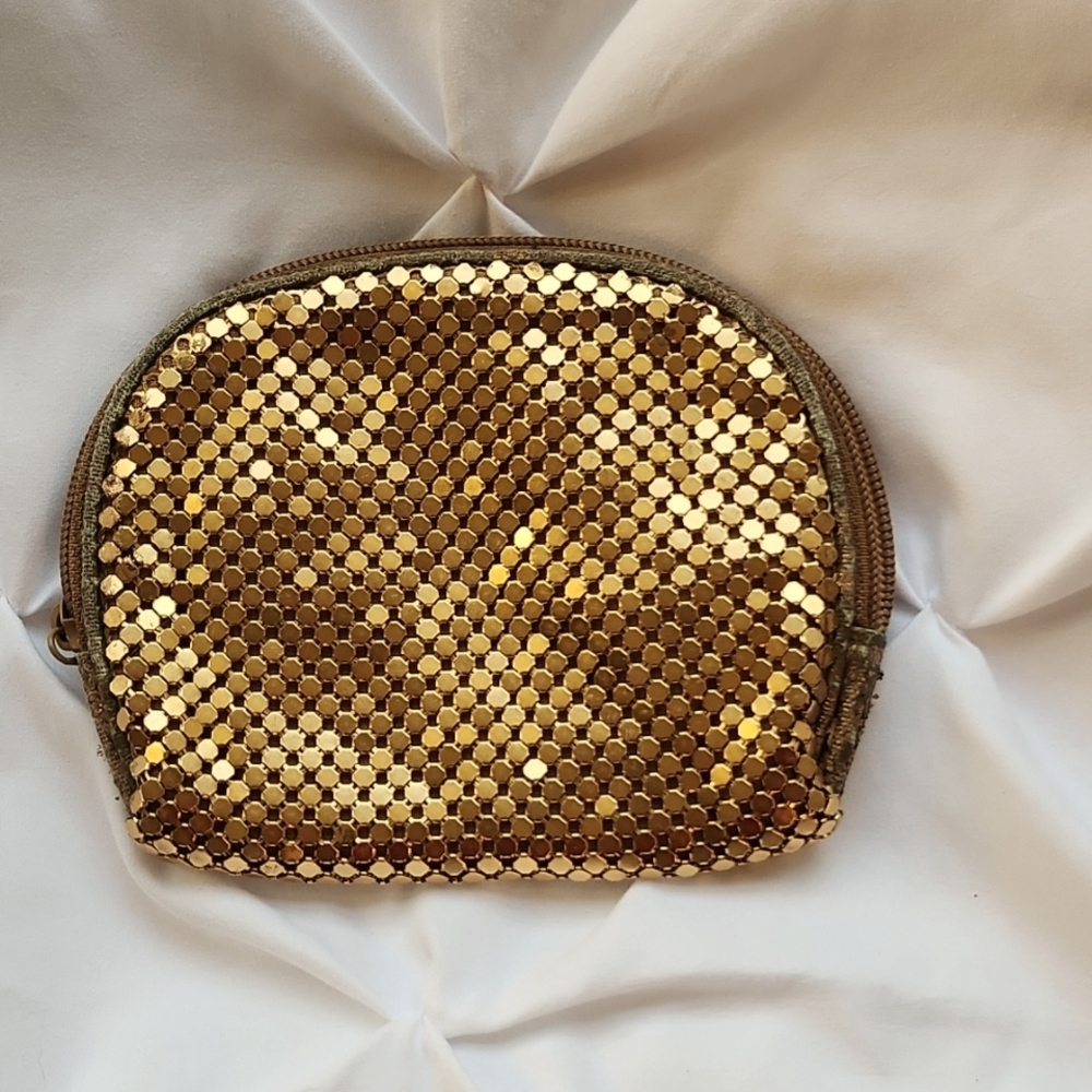 Vintage gold ZIppered coin purse